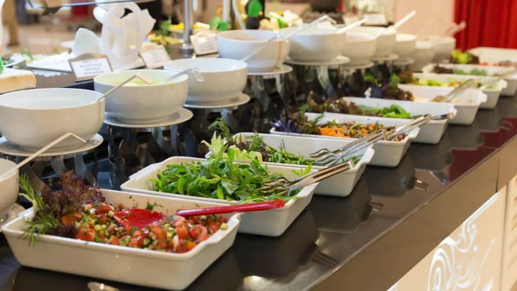 Foto: Salatbuffet (© Mariakray – pixabay.com)